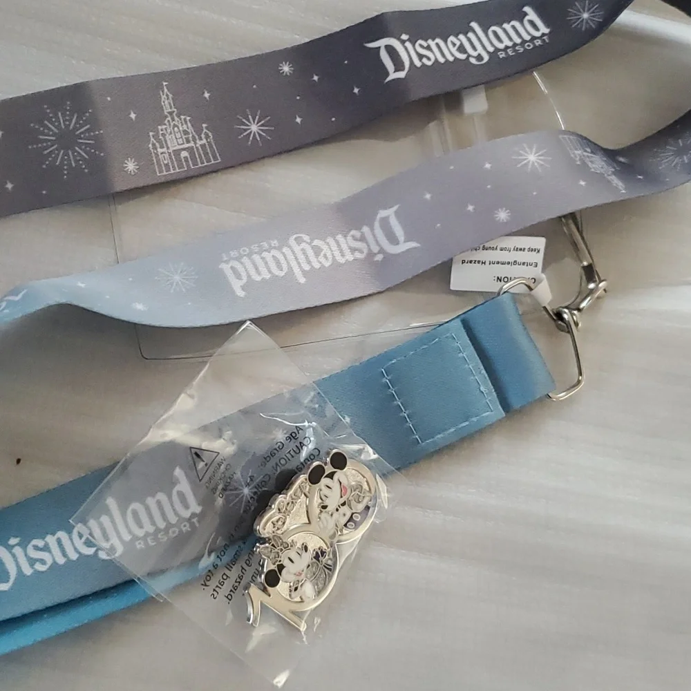 Disneyland Lanyard w/ Disney 100 Mickey & Minnie Pin, New - Picture 5 of 5